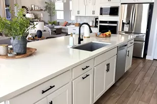 17417 W Surrey Dr, Surprise, AZ 85388 - Photo 10