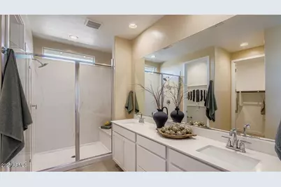 9523 W Mulberry Drive, Phoenix, AZ 85037 - Photo 10