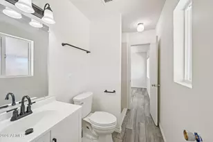 8401 E Wilshire Dr, Scottsdale, AZ 85257 - Photo 14