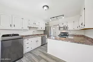 8401 E Wilshire Dr, Scottsdale, AZ 85257 - Photo 8