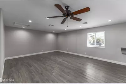 19818 N 5th Drive, Phoenix, AZ 85027 - Photo 6