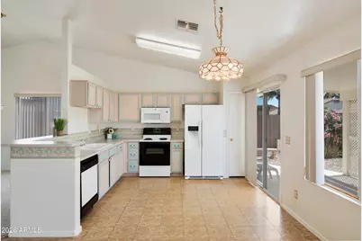 955 W 12th Avenue, Apache Junction, AZ 85120 - Photo 8