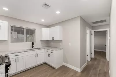 8733 W Turney Avenue, Phoenix, AZ 85037 - Photo 16