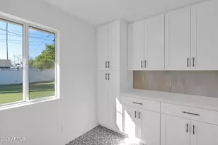 501 W Seldon Ln, Phoenix, AZ 85021 - Photo 22