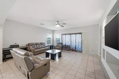 6686 W Pleasant Oak Court, Florence, AZ 85132 - Photo 8