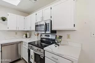 930 N Mesa Dr, Mesa, AZ 85201 - Photo 8