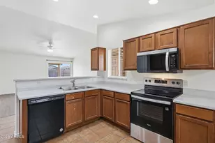 5305 S 27th Dr, Phoenix, AZ 85041 - Photo 6