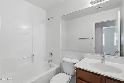 5305 S 27th Drive, Phoenix, AZ 85041 - Photo 24