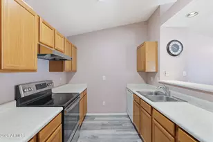 645 W Mirage Loop, Casa Grande, AZ 85122 - Photo 2