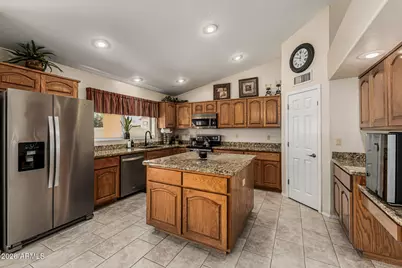 5745 W Mariposa Grande Lane, Glendale, AZ 85310 - Photo 14