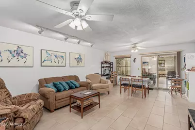 9426 S 43rd Place, Phoenix, AZ 85044 - Photo 2