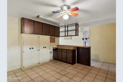 7149 W Wilshire Drive, Phoenix, AZ 85035 - Photo 6