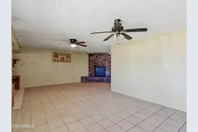 7149 W Wilshire Drive, Phoenix, AZ 85035 - Photo 8
