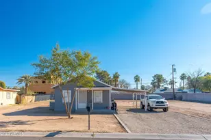 2627 N 30th Pl, Phoenix, AZ 85008 - Photo 16