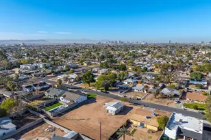 2627 N 30th Pl, Phoenix, AZ 85008 - Photo 24