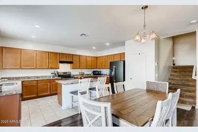 6144 W Freeway Lane, Glendale, AZ 85302 - Photo 8