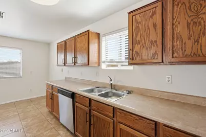 7221 S 37th Drive, Phoenix, AZ 85041 - Photo 24