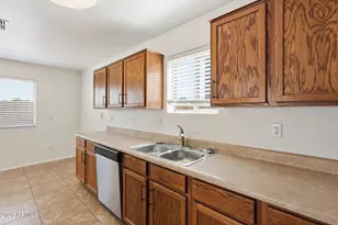 7221 S 37th Dr, Phoenix, AZ 85041 - Photo 24