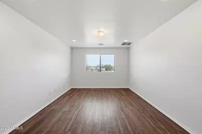 7221 S 37th Drive, Phoenix, AZ 85041 - Photo 14