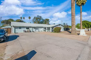 2642 N 31st St, Phoenix, AZ 85008 - Photo 1