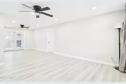 2049 W Joan De Arc Avenue, Phoenix, AZ 85029 - Photo 8