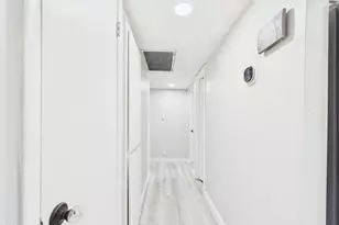 2049 W Joan De Arc Ave, Phoenix, AZ 85029 - Photo 14