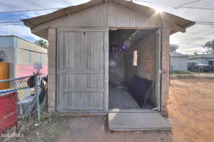 810 N Center Ave, Casa Grande, AZ 85122 - Photo 32