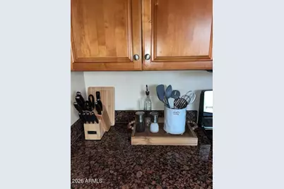 7501 E Minnezona Avenue, Scottsdale, AZ 85251 - Photo 8