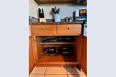 7501 E Minnezona Avenue, Scottsdale, AZ 85251 - Photo 10