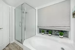 2230 E Frye Rd, Chandler, AZ 85225 - Photo 32