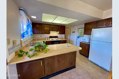914 W Bluefield Avenue, Phoenix, AZ 85023 - Photo 4