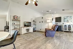 724 W Palomino Dr, Chandler, AZ 85225 - Photo 10