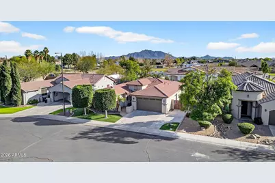 1969 E Indigo Court, Gilbert, AZ 85298 - Photo 2