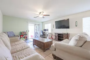 6827 N 77th Dr, Glendale, AZ 85303 - Photo 4