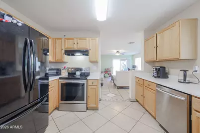 6827 N 77th Drive, Glendale, AZ 85303 - Photo 8