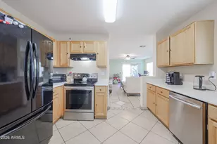 6827 N 77th Dr, Glendale, AZ 85303 - Photo 8