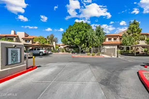 7008 E Gold Dust Ave, Paradise Valley, AZ 85253 - Photo 2