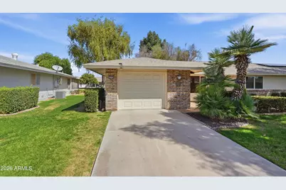 10326 W Prairie Hills Circle, Sun City, AZ 85351 - Photo 2