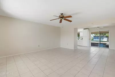10326 W Prairie Hills Circle, Sun City, AZ 85351 - Photo 6