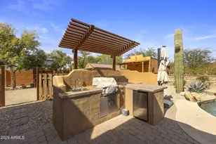 9048 W Calle Lejos, Peoria, AZ 85383 - Photo 36
