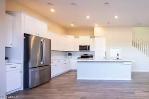 161 E Balsam Dr, Chandler, AZ 85286 - Photo 2