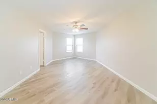 7929 W Caron Dr, Peoria, AZ 85345 - Photo 10