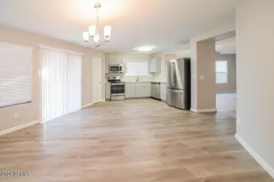 7929 W Caron Dr, Peoria, AZ 85345 - Photo 6