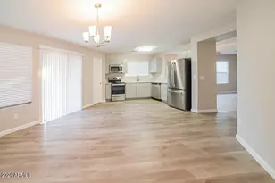 7929 W Caron Dr, Peoria, AZ 85345 - Photo 6