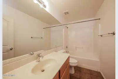 5716 S 30th Lane, Phoenix, AZ 85041 - Photo 14