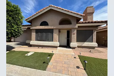 24 W Melody Avenue, Gilbert, AZ 85233 - Photo 1
