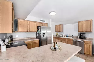 14791 W Bloomfield Rd, Surprise, AZ 85379 - Photo 12