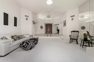 2737 E Arizona Biltmore Circle, Phoenix, AZ 85016 - Photo 18