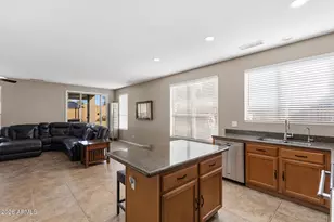 25815 N 67th Dr, Peoria, AZ 85383 - Photo 12