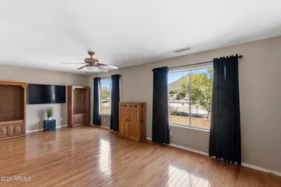 25815 N 67th Drive, Peoria, AZ 85383 - Photo 14
